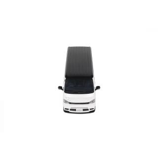 Toyota Hiace Super GL Custom Pearl White 2008 OttO mobile 1:18 Resinemodell (Türen, Motorhaube... nicht zu öffnen!)